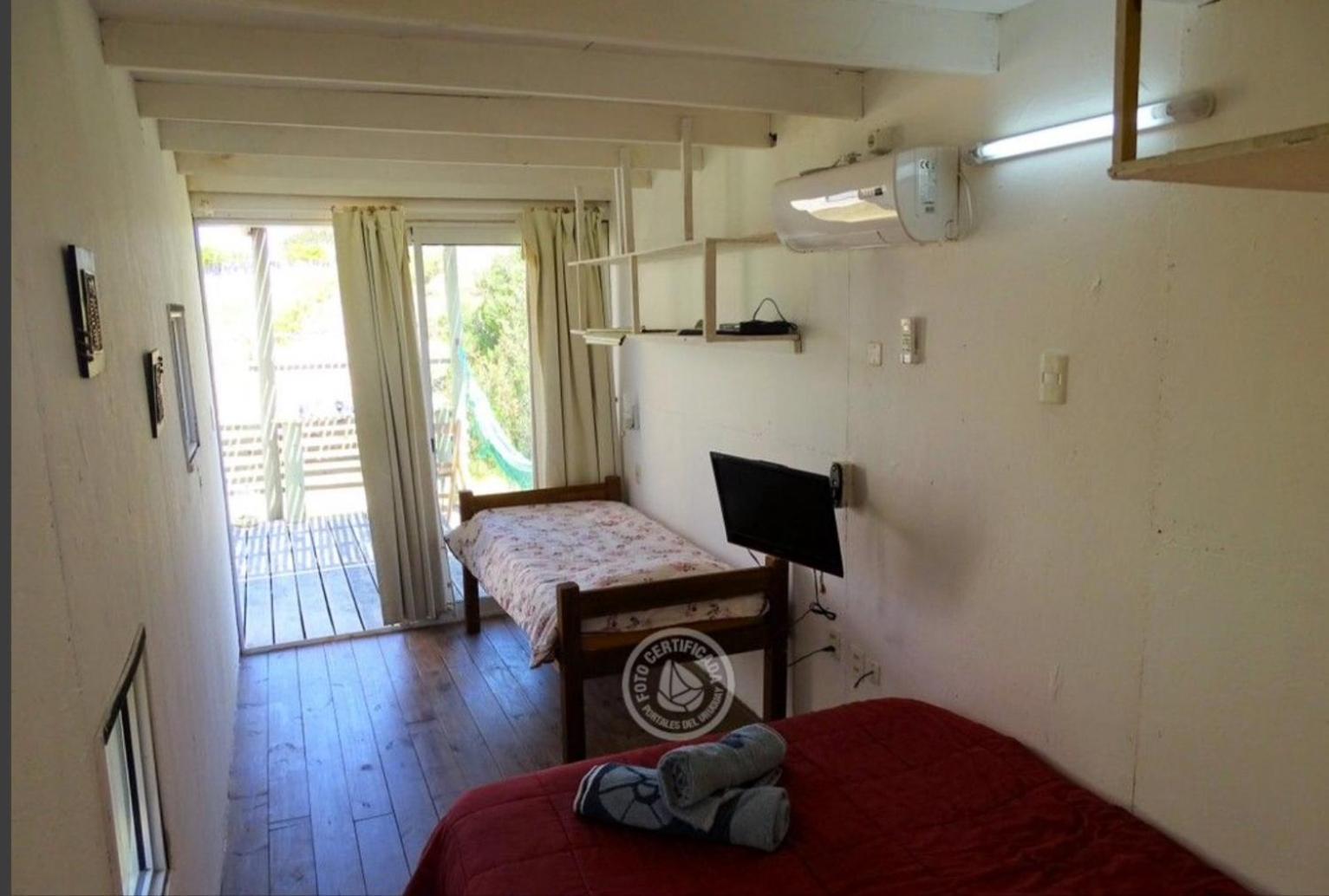 Hostel Vente Al Diablo Punta Del Diablo Exterior photo